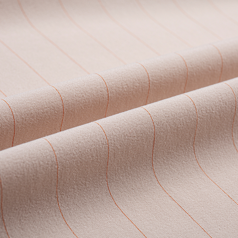 Stoff mit vertikalen Streifen aus Lurex-Rayon