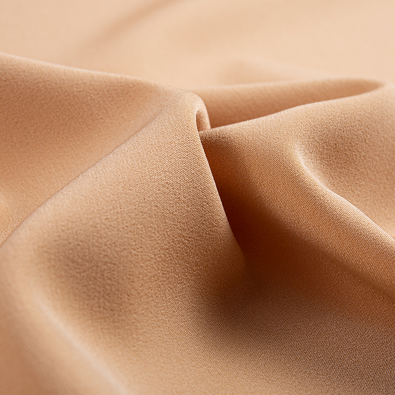 Imitat-Acetat-Stoff mit horizontalen Streifen und Vier-Wege-Stretch-Satin