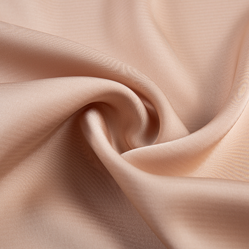 Schuss-Stretch-Satinstoff mit horizontalen Streifen