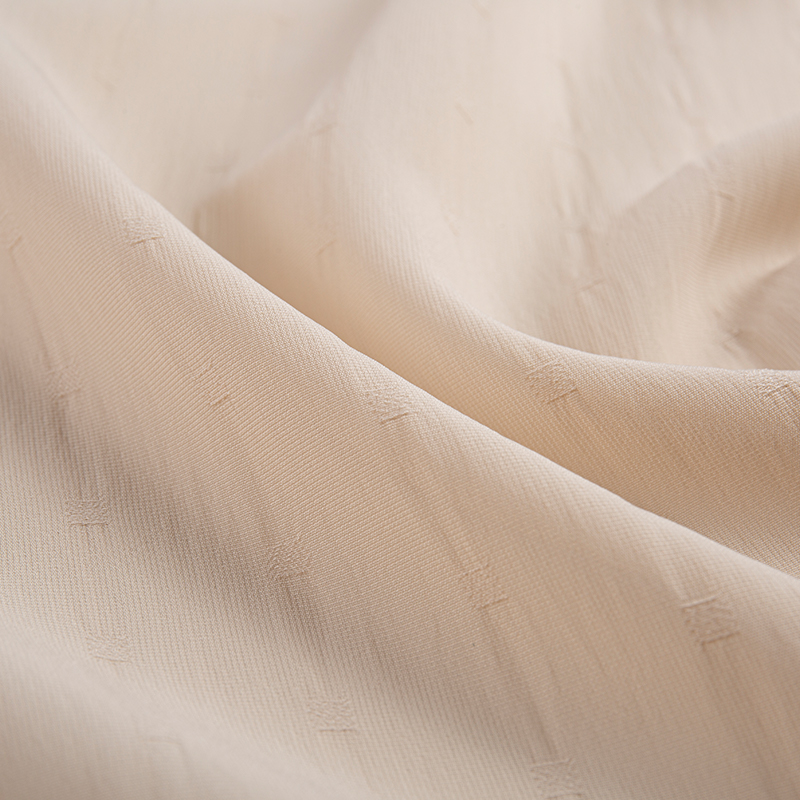 Filament-Stoff mit Crinkle-Streifen