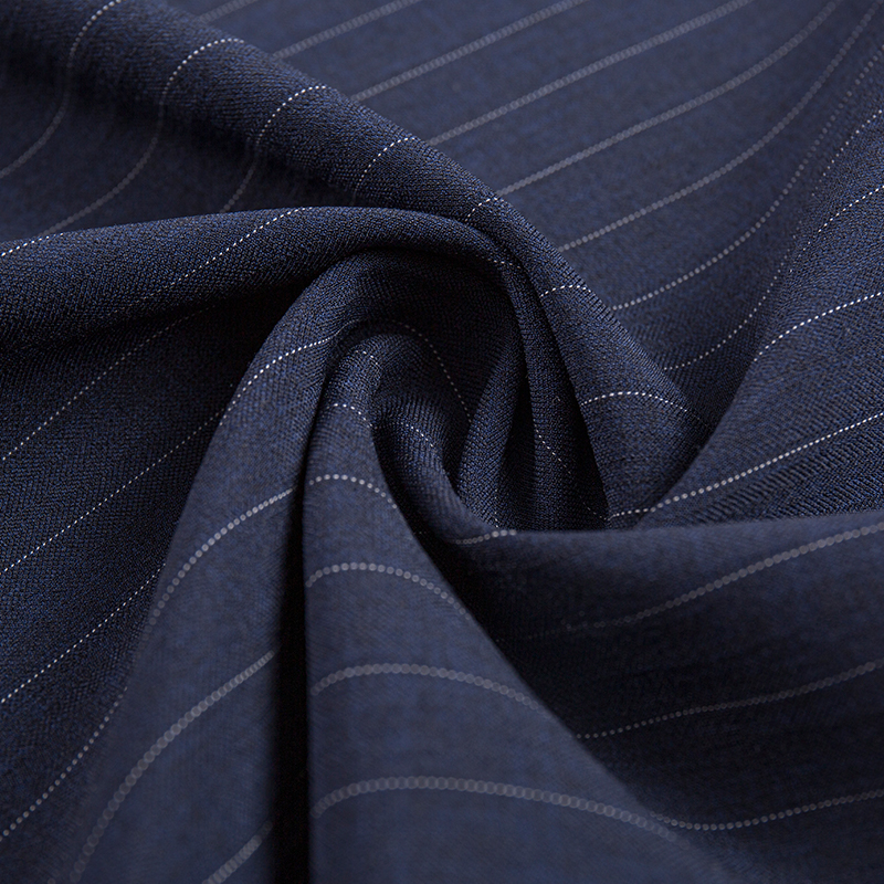 Freizeit-Seiden-Rayon-Stoff mit schmalen Streifen